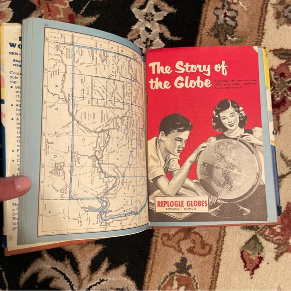 REPLOGLE | Vintage Reference World Globe with Atlas, 10" diameter (c.1954) - Picture 4 of 11